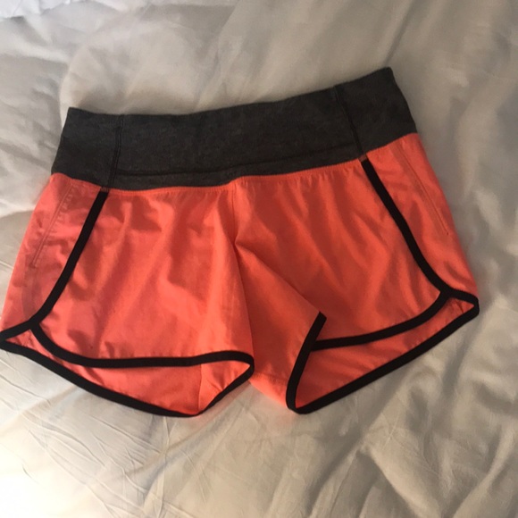 lululemon athletica Pants - Lululemon Lined Shorts Sz 4